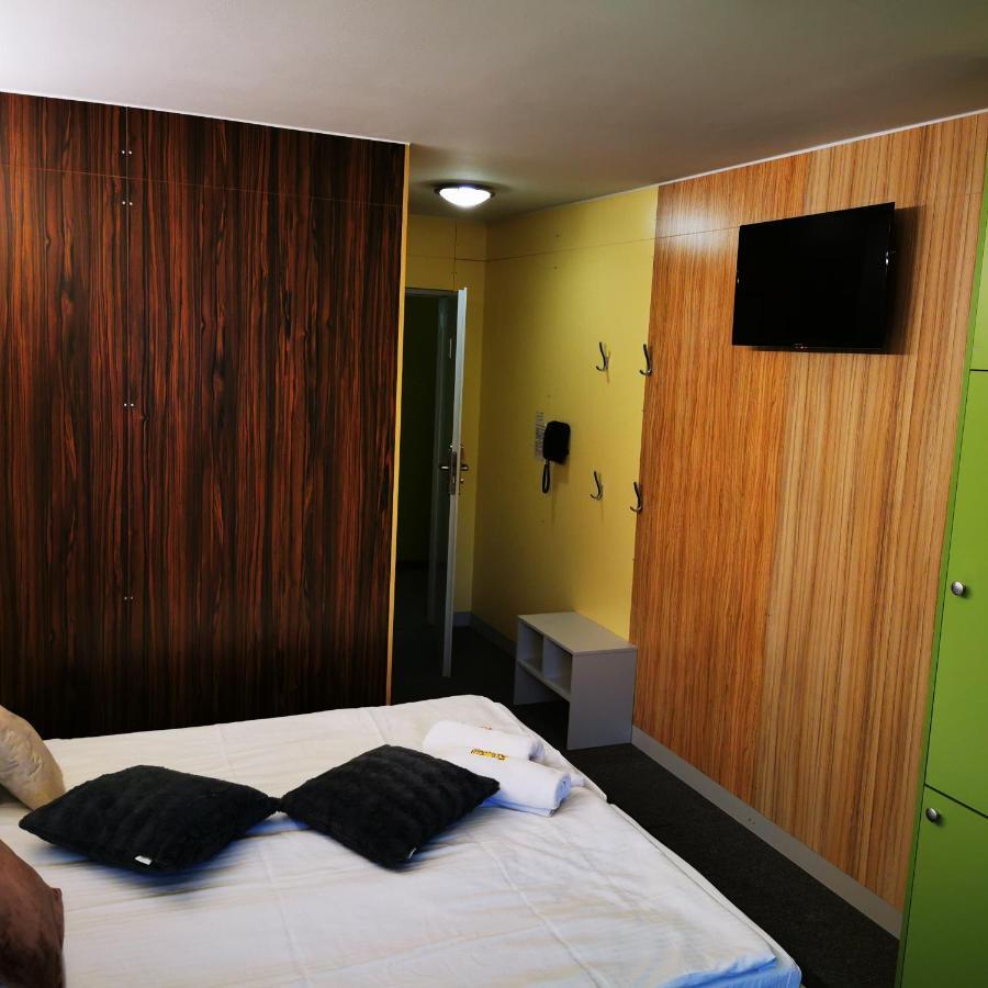 Bed and Breakfast Elemels Planet Устронь Экстерьер фото